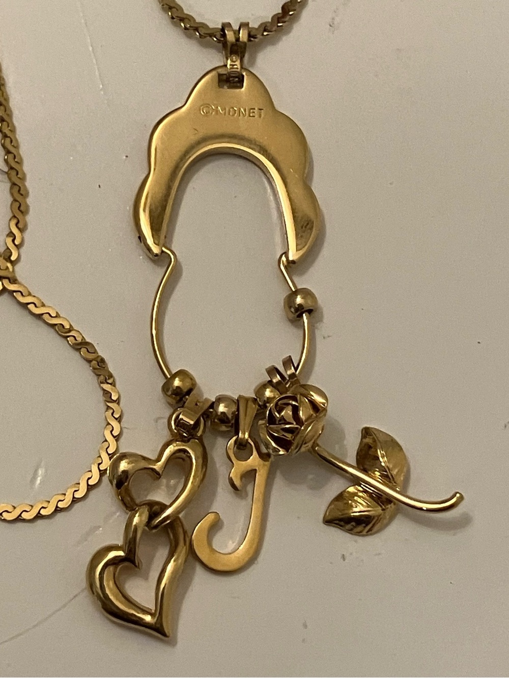 Vtg Monet 27" Gold-Tone Serpentine Chain w Charm Holder Pendant and 3 Charms
